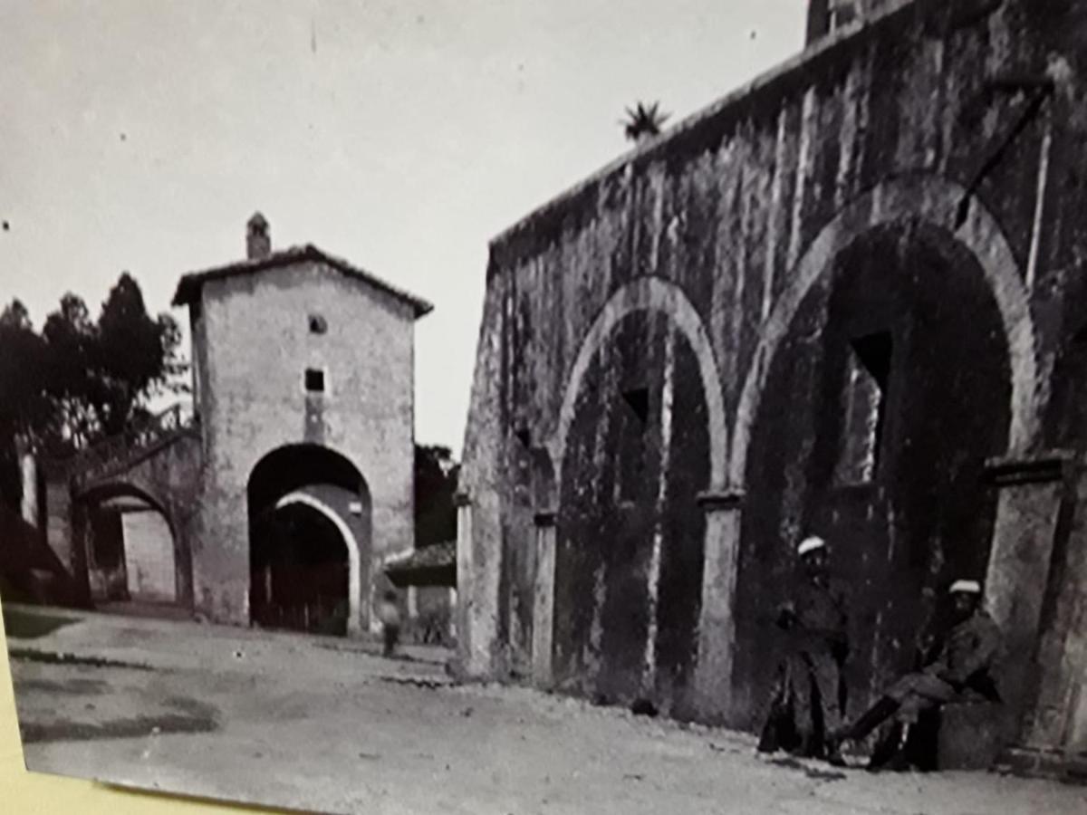 Alloggio La Torre Fossanova Priverno Esterno foto
